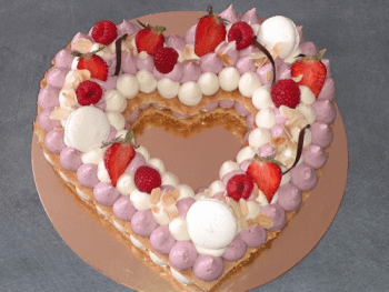 gâteau en forme de cœur